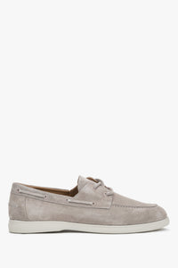 Beżowe loafersy męskie w stylu żeglarskim z włoskiego weluru naturalnego Premium Estro ER00119615.