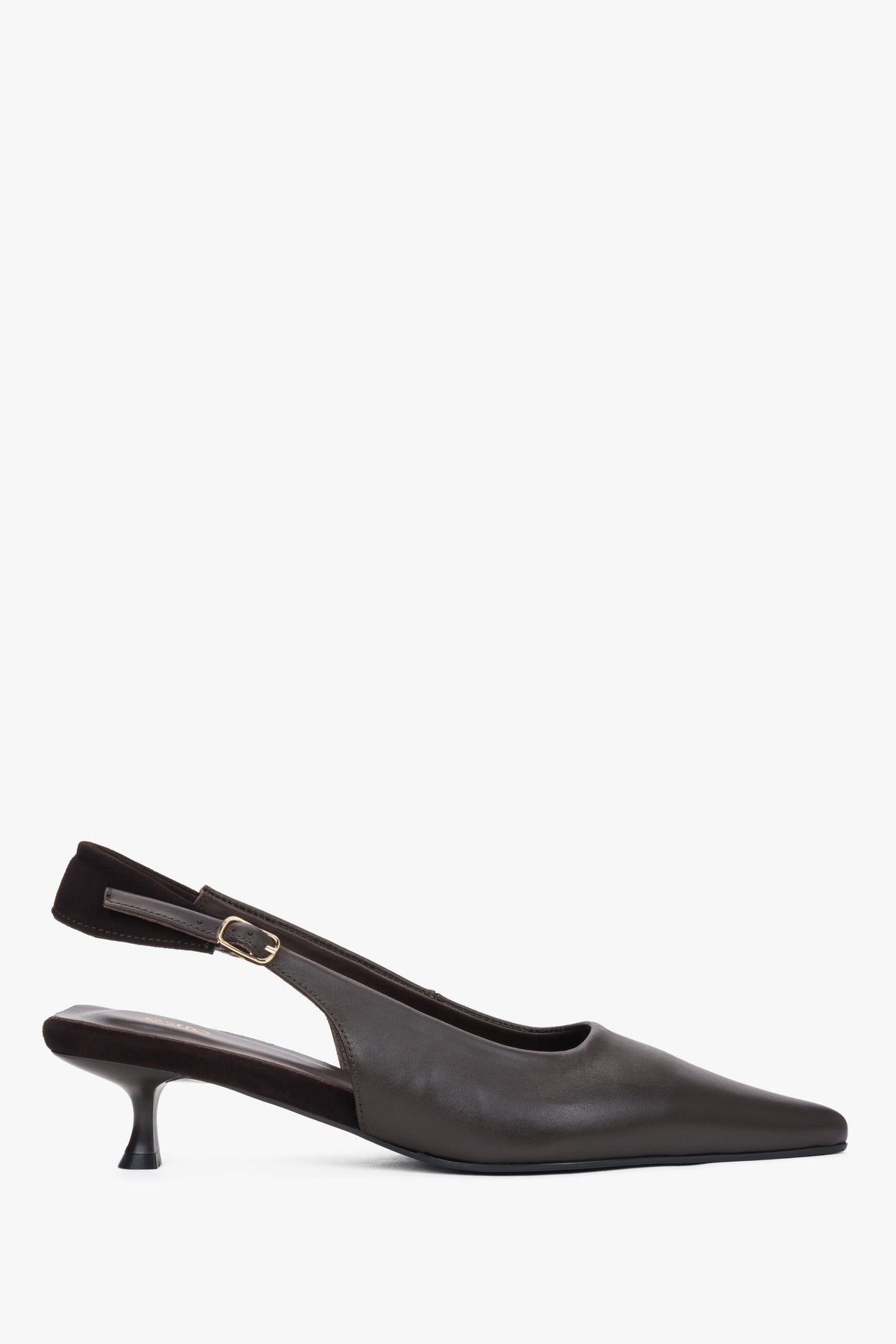 Ciemnobrązowe czółenka damskie typu slingback na obcasie kitten heel Estro ER00119826.