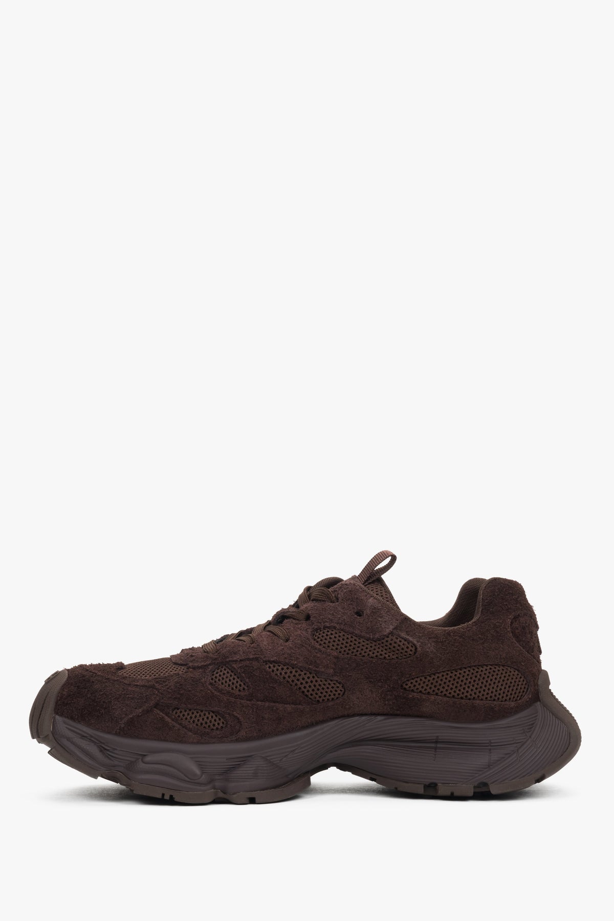 Z miękkiego weluru, ciemnobrązowe sneakersy damskie na sprężystej platformie ES8.