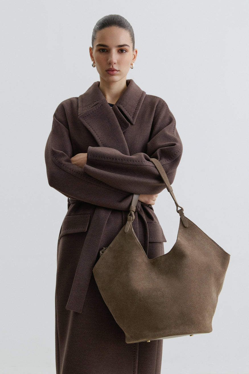 Ciemnoszara torebka damska typu hobo z włoskiego weluru naturalnego Premium Estro ER00118146.