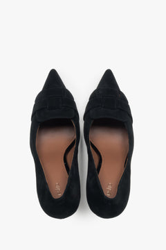 Buty na wysokim obcasie, czarne, z ozdobną aplikacją z weluru naturalnego, Estro.