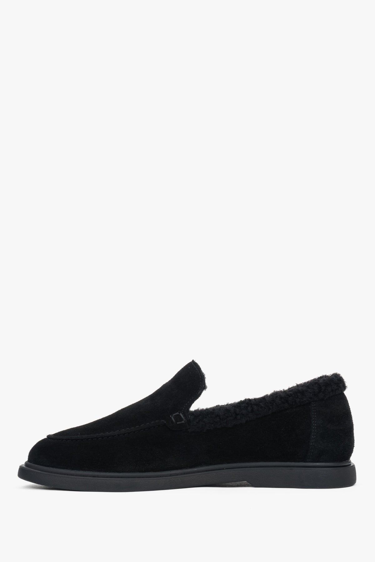 Damskie czarne loafersy na zimę z weluru naturalnego i futrzanym wsadem Estro ER00118203.