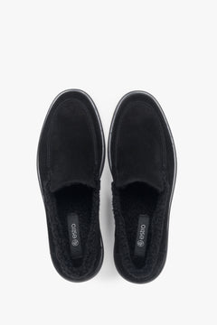 Loafersy damskie na zimę, czarne, z weluru naturalnego i futrzanym wsadem, Estro ER00118203.