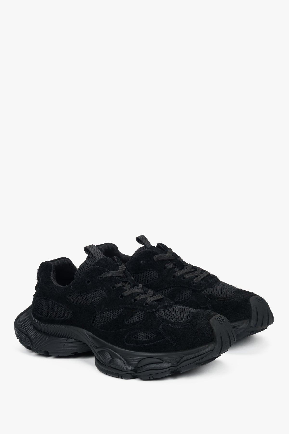 Damskie czarne sneakersy z miękkiego weluru na sprężystej platformie ES8.