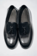 Eleganckie czarne loafersy męskie z chwostem ze skóry naturalnej Estro ER00119072.