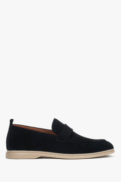 Klasyczne czarne loafersy męskie z miękkiego weluru naturalnego Estro ER00119067.