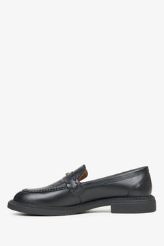 Czarne loafersy damskie ze skóry naturalnej Premium - profil buta.