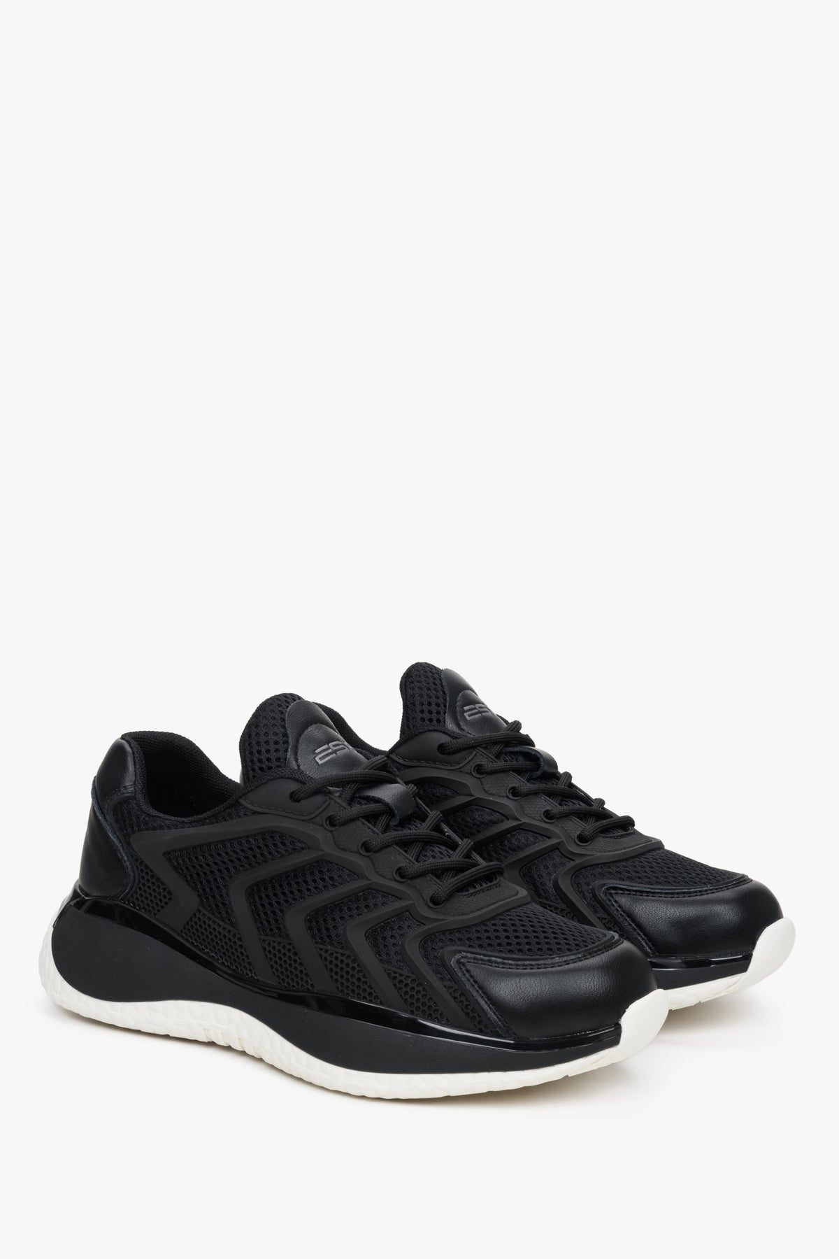Sneakersy damskie czarne ze sznurowaniem ES8.
